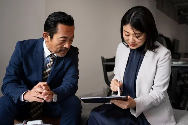 You are currently viewing 經濟學人警告「台灣病」，台灣薪水被匯率合法搶劫，該怎麼應對？